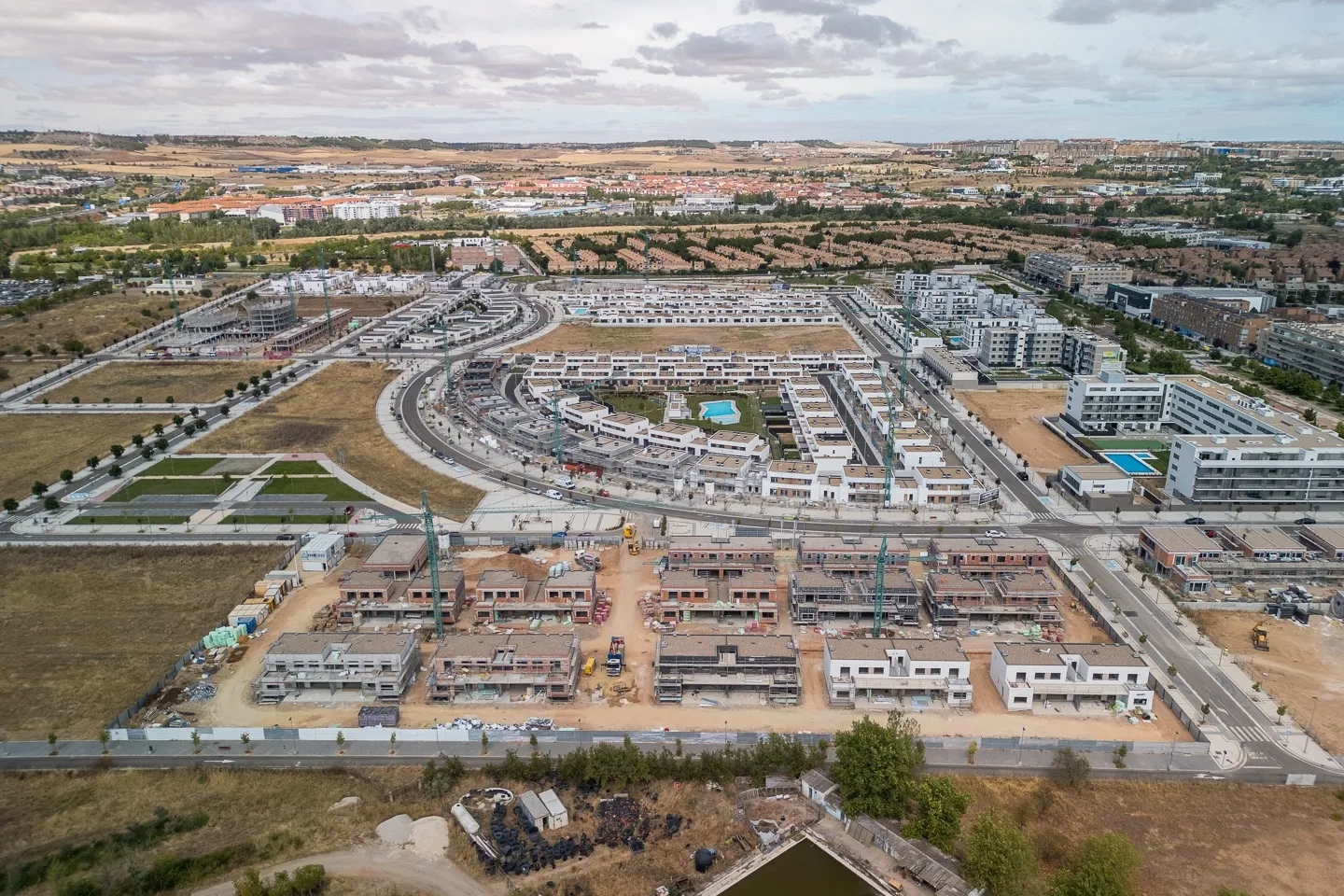 servicio de fotografía y video con dron - Image 3
